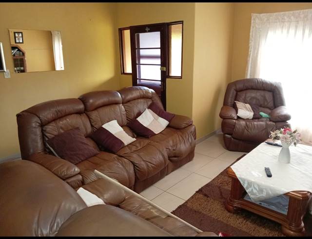 3 BEDROOM HOUSE FOR SALE IN ORANJEVILLE